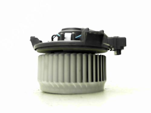 Used Heater blower motor TOYOTA YARIS (_P9_) 1.3 VVT-i (SCP90_, SCP90R) (87 hp) 24777713
