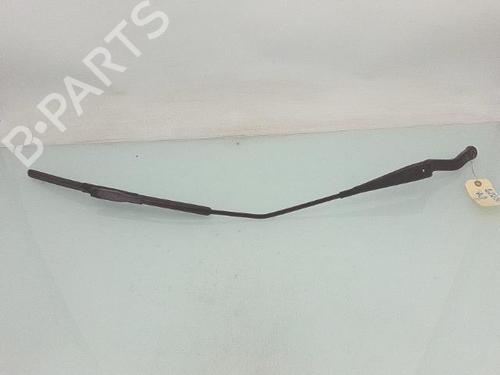 front-windshield-wiper-arm-opel-corsa-d-s07-2006-2007-2008-2009-2010-2011-2012-2013-2014-2015-29969566 main image