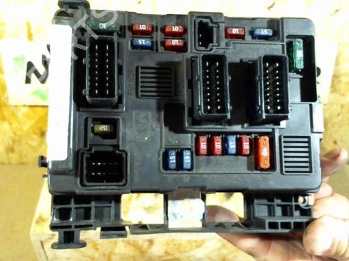 Boîte à Fusibles PEUGEOT 206 Hatchback (2A/C) 1.4 HDi eco 70 (68 hp) 25367826