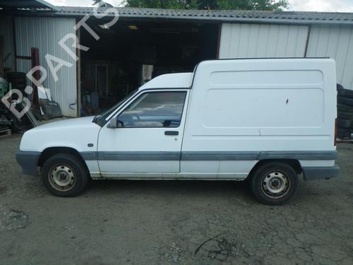 Left front indicator RENAULT RAPID Box Body/MPV (F40_, G40_) 1.6 D (F404) | BP25372830C32 