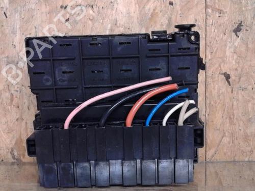 Used Fuse box Fuse box PEUGEOT 206 Hatchback (2A/C) 1.4 HDi eco 70 (68 hp) 25359271 25359271