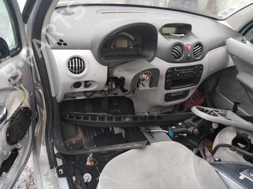 Høyre foran invendig håndtak CITROËN C3 I (FC_, FN_) 1.4 HDi | BP25351653I14 