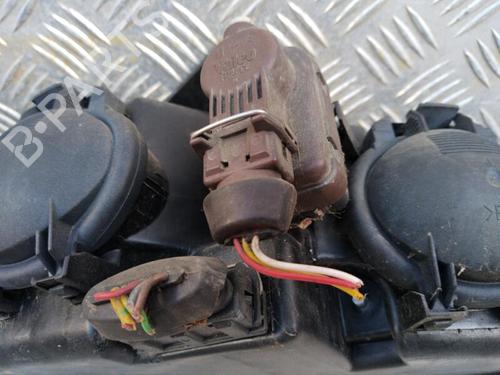 Venstre forlygte PEUGEOT 406 (8B) 1.9 TD (90 hp) 25369398