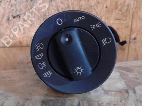 Commande de phare AUDI A4 B7 Avant (8ED) 2.0 TDI 16V (140 hp) 25365187