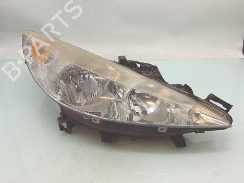 Used Right headlight PEUGEOT 207 (WA_, WC_) 1.4 HDi (68 hp) 31129032