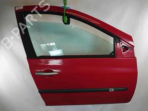 Dør højre fortil RENAULT CLIO III (BR0/1, CR0/1) 1.5 dCi (C/BR0G, C/BR1G) (68 hp) 32068494