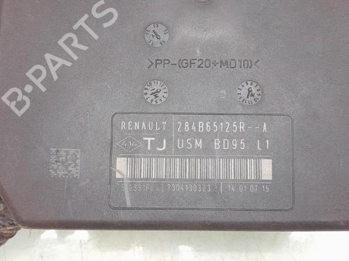 Fuse box RENAULT MEGANE III Hatchback (BZ0/1_, B3_) | BP35989478E1 - Image 3