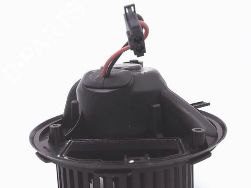 Used Heater blower motor AUDI A3 Sportback (8PA) 2.0 TDI 16V (140 hp) 25364043