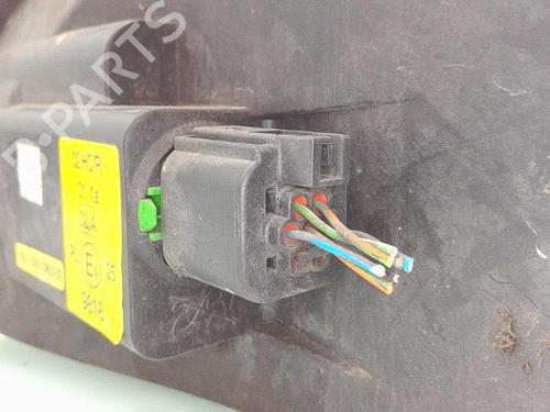 Right headlight FORD FIESTA V (JH_, JD_) 1.4 TDCi | BP30885684C29