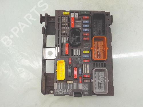 Used Electronic module Electronic module PEUGEOT 5008 (0U_, 0E_) 1.6 HDi (114 hp) 40003312 40003312