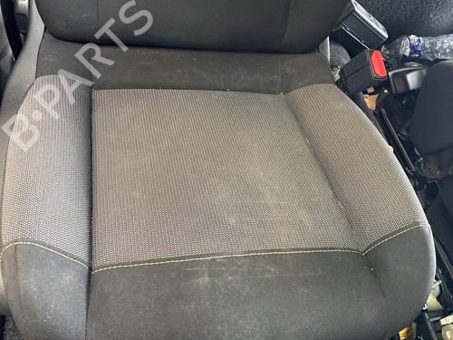 Right front seat CITROËN C3 III (SX) 1.2 VTi 82 | BP38934009C16 - Image 2