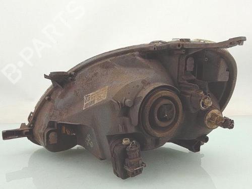 Used Right headlight Right headlight TOYOTA YARIS (_P1_) 1.3 (SCP12_, SCP13_, SCP12R, SCP13R) (87 hp) 29756804 29756804