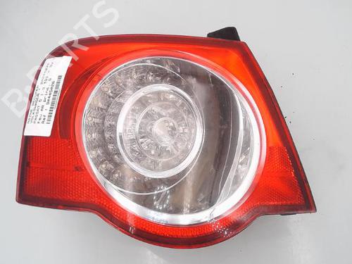 Venstre baglygte VW PASSAT B6 (3C2) 1.9 TDI (105 hp) 25360242