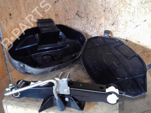 Used Jack Kit Jack Kit PEUGEOT 1007 (KM_) 1.4 HDi (68 hp) 25362102 25362102
