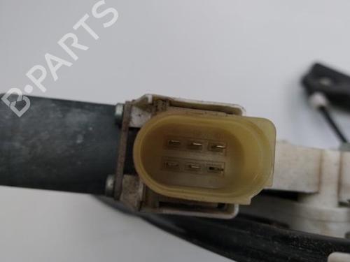 BP25369365C22 main image