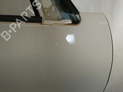 right-front-door-fiat-500l-351_-352_-2012-38035825 main image