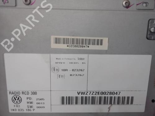 Used Radio VW GOLF V (1K1) 2.0 TDI (170 hp) 25365624