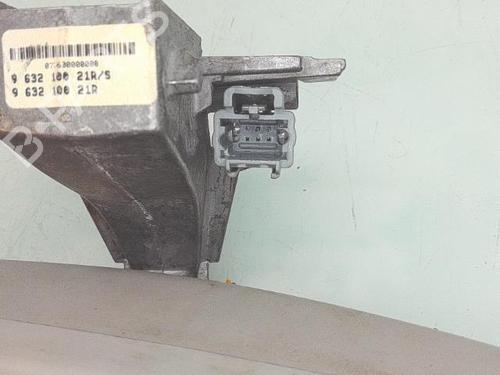 Used Rear mirror Rear mirror RENAULT LAGUNA III (BT0/1) 1.5 dCi (BT00, BT0A, BT0T, BT1J) (110 hp) 31853703 31853703