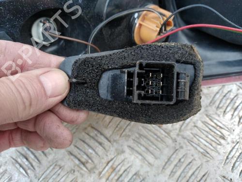 Used Left taillight FORD FIESTA V (JH_, JD_) 1.6 TDCi (90 hp) 25365046