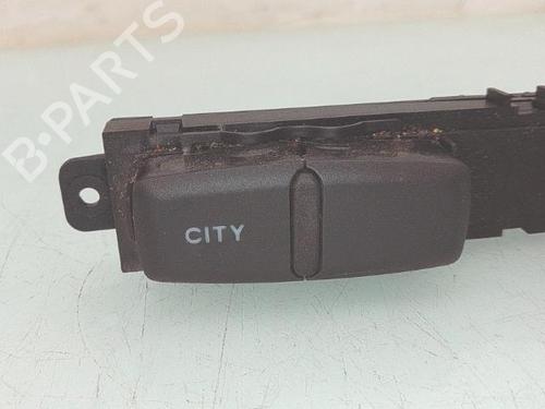 switch-lancia-musa-350_-2004-2005-2006-2007-2008-2009-2010-2011-2012-36418489 main image