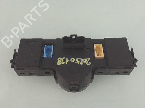Used Climate control Climate control RENAULT MEGANE II (BM0/1_, CM0/1_) 1.6 16V (112 hp) 25978654 25978654