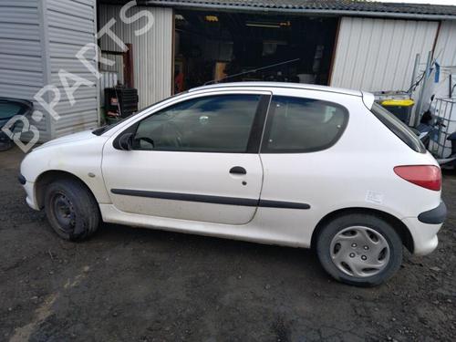 Venstre forlygte PEUGEOT 206 Hatchback (2A/C) 1.4 HDi eco 70 | BP25364889C28 