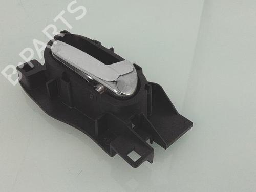 Used Rear right interior door handle Rear right interior door handle 25352410 25352410