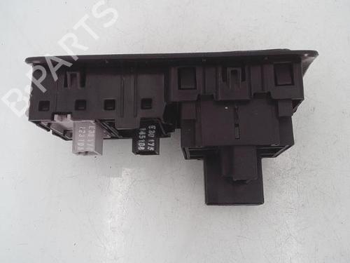 Headlight switch RENAULT MEGANE III Grandtour (KZ0/1) 1.5 dCi (KZ09, KZ0D, KZ1G, KZ29, KZ14, KZ1W, KZ10, KZ1F,... | BP25368426I24 