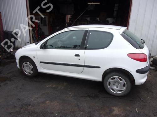 Scheinwerfer links PEUGEOT 206 Hatchback (2A/C) 1.4 HDi eco 70 | BP25367479C28 