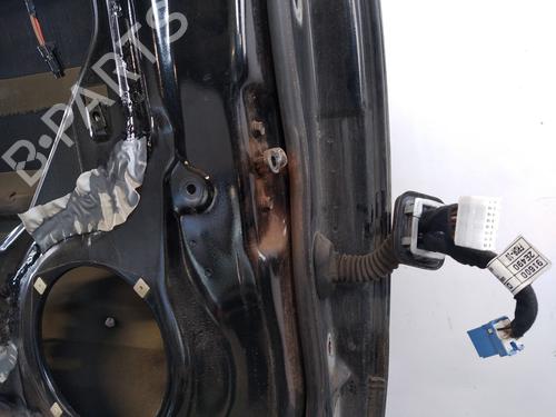 Left front door HYUNDAI TUCSON (JM) 2.0 CRDi All-wheel Drive | BP25352324C2 