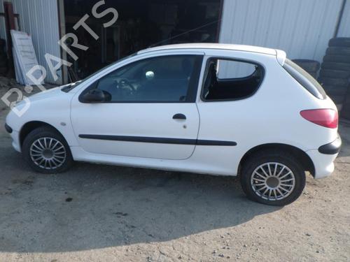 Højre foran tåkelykt PEUGEOT 206 Hatchback (2A/C) 1.4 HDi eco 70 | BP25350867C31 