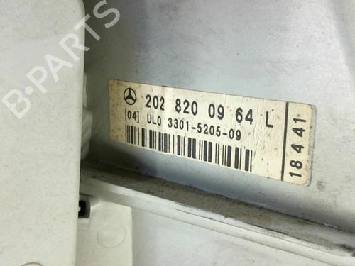 Used Left taillight MERCEDES-BENZ C-CLASS (W202) C 250 D (202.125) (113 hp) 25367733