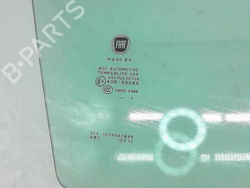 front-right-door-window-fiat-500l-351_-352_-2012-38035820 main image