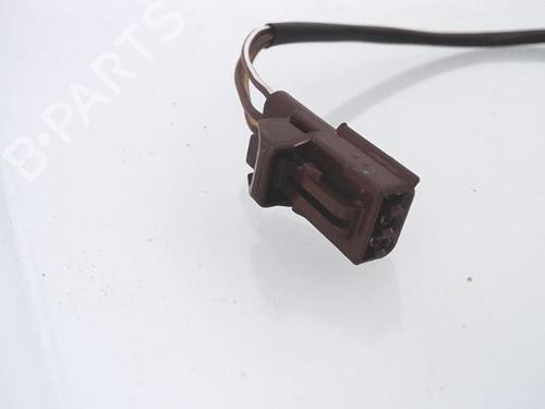 Tailgate lock FORD FIESTA V (JH_, JD_) 1.4 TDCi | BP25371473C101