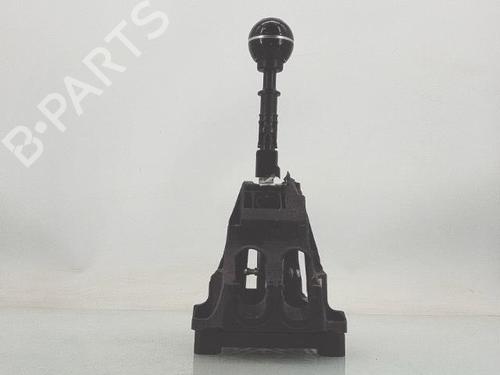 Used Gear lever Gear lever FIAT 500X (334_) 1.6 D Multijet (334AXA1B, 334AXA11) (120 hp) 30527766 30527766