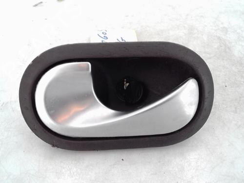 Used Front left interior door handle Front left interior door handle RENAULT MEGANE II (BM0/1_, CM0/1_) 1.5 dCi (BM02, BM13, BM2A, CM02, CM13) (101 hp) 25355701 25355701