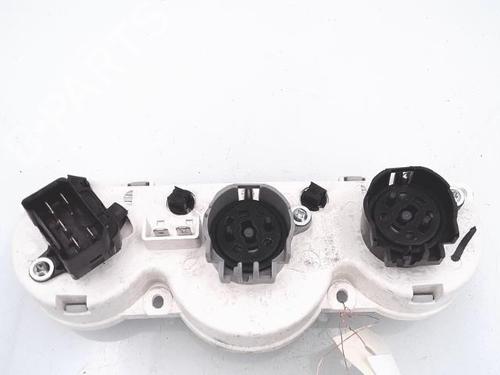 climate-control-ford-focus-i-turnier-dnw-1999-2000-2001-2002-2003-2004-2005-2006-2007-25372164 main image