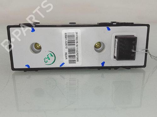 Used Right rear window switch Right rear window switch HYUNDAI i30 (PDE, PD, PDEN) 1.6 CRDi (136 hp) 27453242 27453242