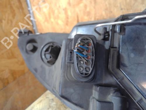 Venstre forlygte FORD FOCUS I (DAW, DBW) 1.8 Turbo DI / TDDi (90 hp) 25359460