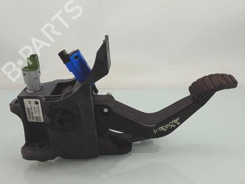 Clutch pedal RENAULT TWINGO III (BCM_, BCA_) 0.9 TCe 90 (BCM9, BCM2) | BP29477468I13 
