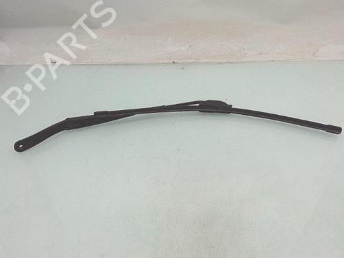 front-windshield-wiper-arm-dacia-duster-hs_-2010-2011-2012-2013-2014-2015-2016-2017-2018-36371163 main image
