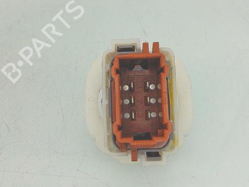 Used Right front window switch Right front window switch RENAULT CLIO III (BR0/1, CR0/1) 1.5 dCi (BR17, CR17) (86 hp) 30590920 30590920