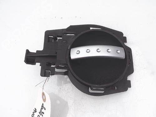 Used Front left interior door handle CITROËN C2 (JM_) 1.4 HDi (68 hp) 25350307