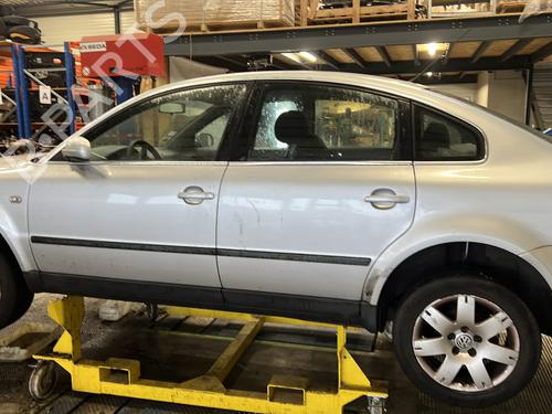 Headlight switch VW PASSAT B5.5 (3B3) 1.9 TDI | BP25352576I24