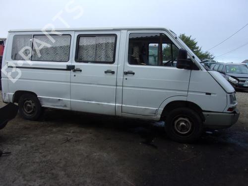 Used Parts RENAULT TRAFIC Platform/Chassis (T_, P_, V_) 2.1 D RWD 2459795