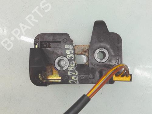 Używane Zamek klapy tylnej / bagażnika FORD FIESTA V (JH_, JD_) 1.4 TDCi (68 hp) 30923579