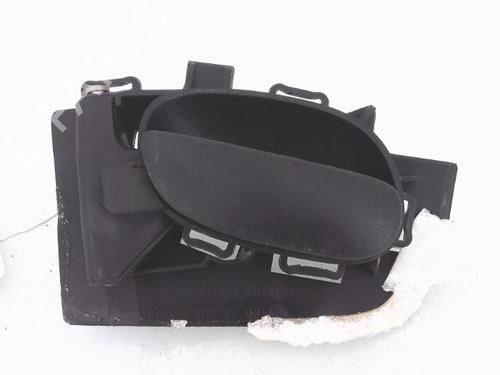 Venstre foran invendig håndtak PEUGEOT 206 Hatchback (2A/C) 1.4 HDi eco 70 (68 hp) 25368682