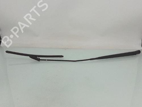 Used Front windshield wiper arm RENAULT CLIO III (BR0/1, CR0/1) 1.2 16V (BR02, BR0J, BR11, CR02, CR0J, CR11) (75 hp) 29185036