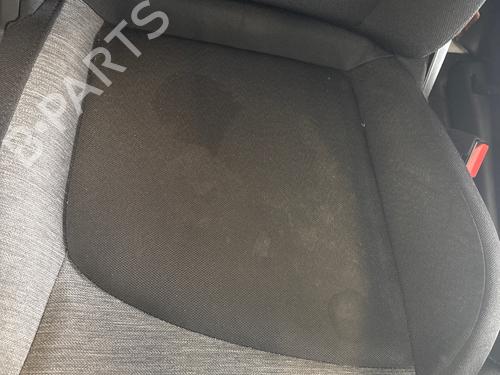 Right front seat CITROËN C4 Picasso II 1.6 BlueHDi 120 | BP38080480C16 - Image 4