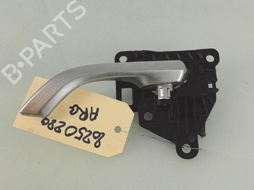 Used Rear left interior door handle HYUNDAI i30 (PDE, PD, PDEN) 1.6 CRDi (136 hp) 27380093